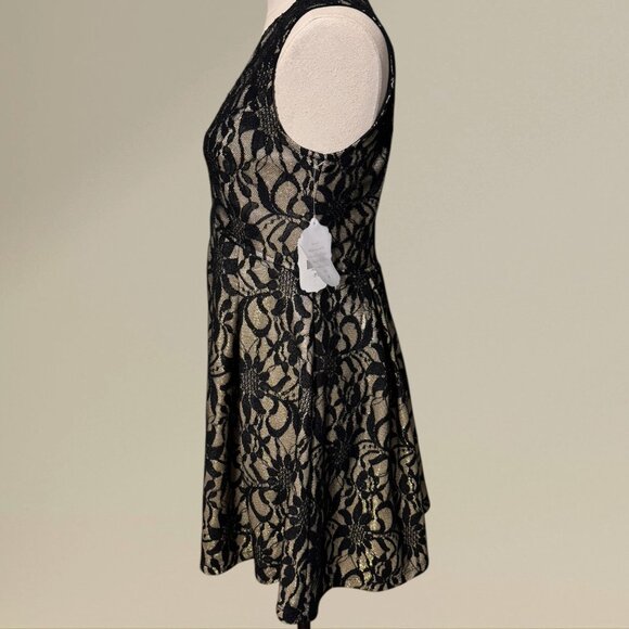 Altar'd State Black Gold Lace Fit and Flare Dress Romantic Scalloped Neck Size S - Picture 8 of 11